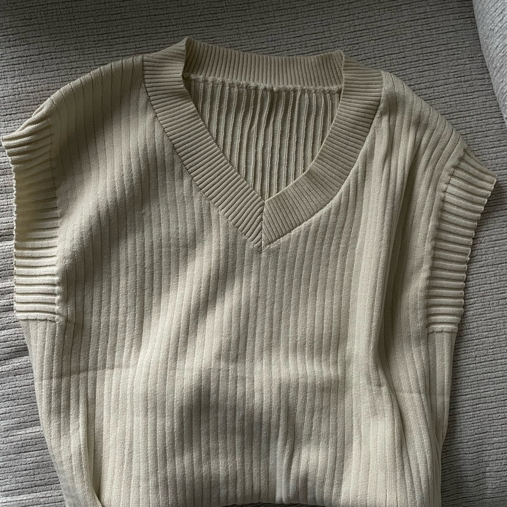 V-neck Woolen Tank